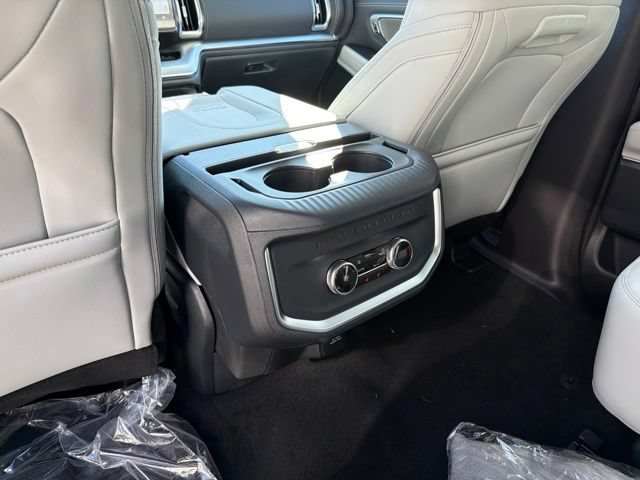New 2027 Ford Expedition Max Platinum AWD/4WD image 8