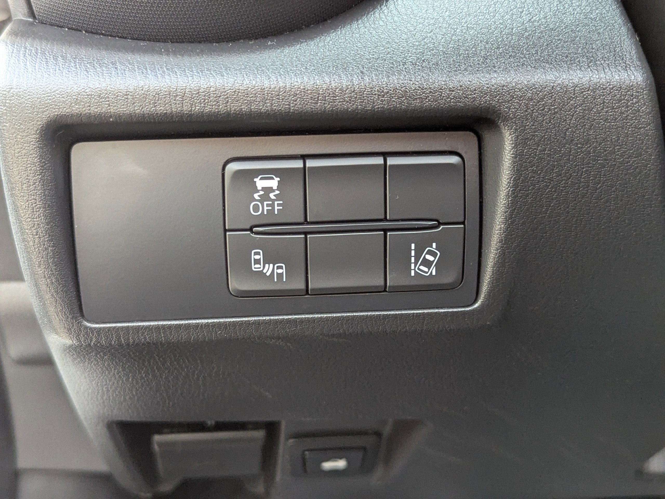 Used 2018 MAZDA MX-5 Miata Grand Touring image 15