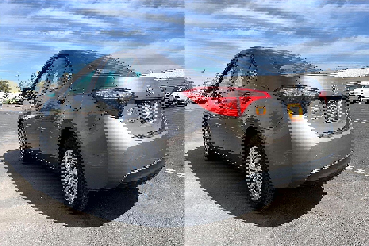 Used 2019 Toyota Corolla LE image 4