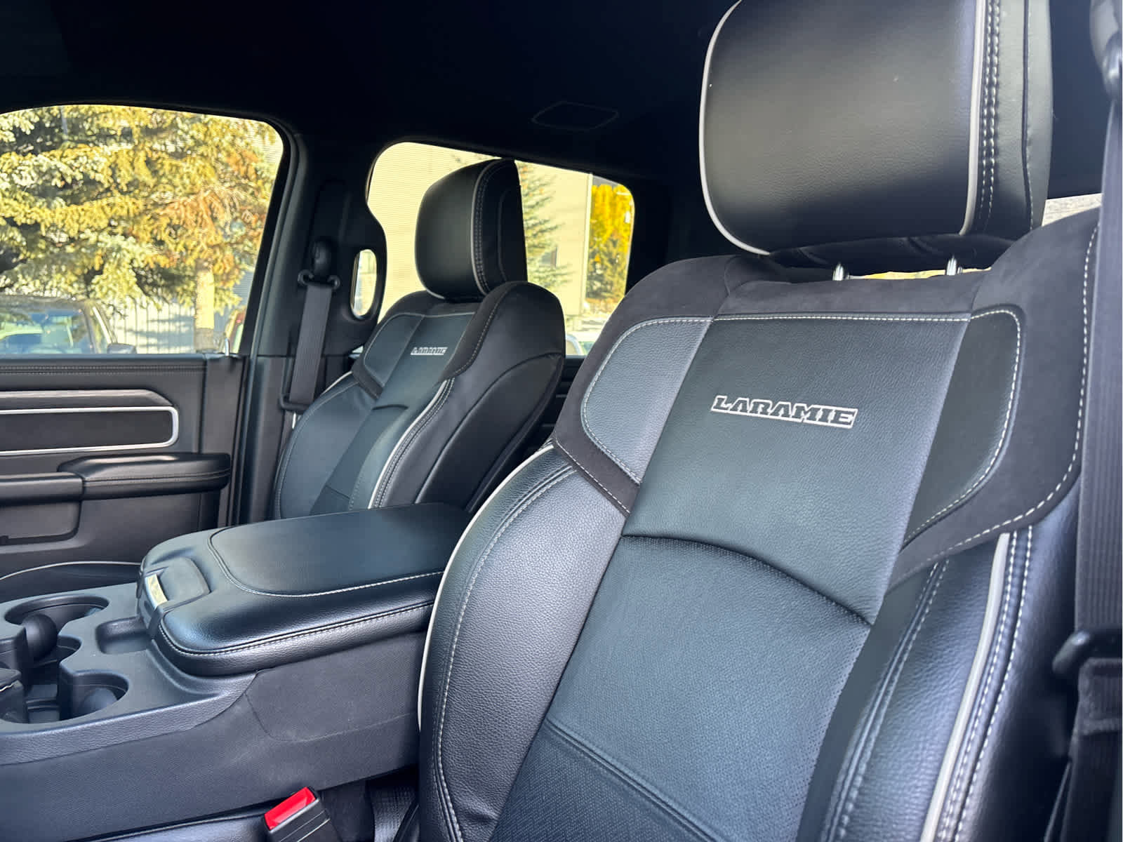 Used 2024 RAM 3500 Laramie w/ Night Edition image 25