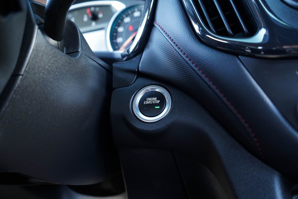 Used 2022 Chevrolet Equinox RS w/ RS Leather Package FWD image 25