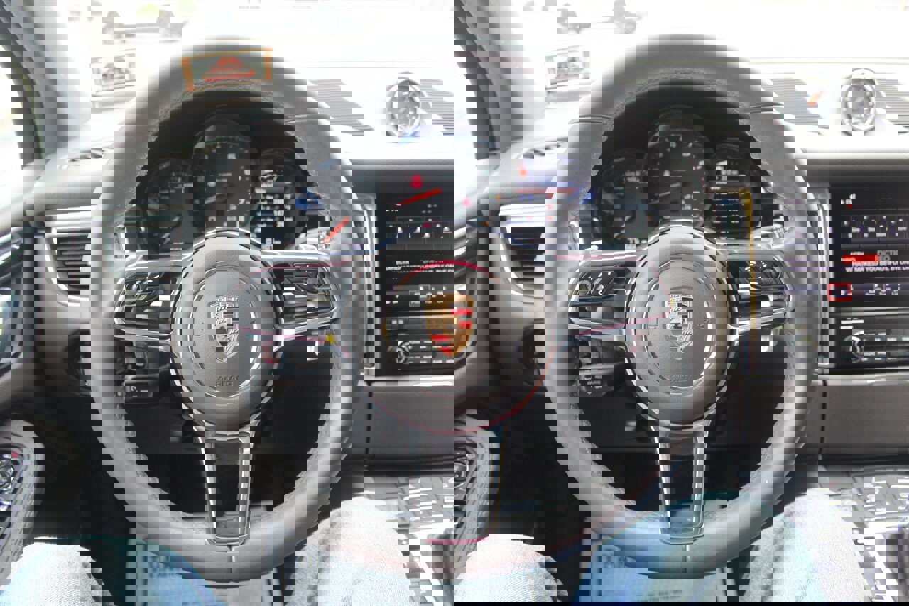 Used 2017 Porsche Macan image 6