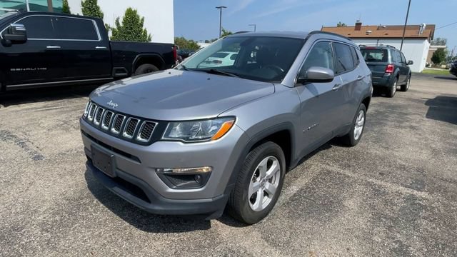 Used 2020 Jeep Compass Latitude w/ Cold Weather Group AWD/4WD image 6