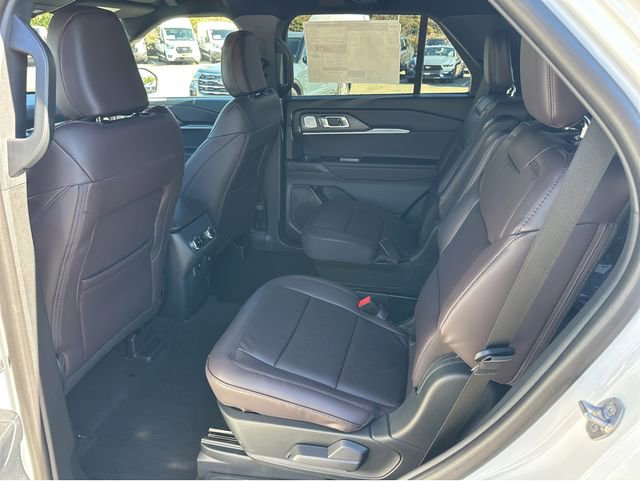 New 2026 Ford Explorer Platinum RWD image 13