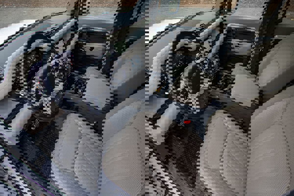 Used 2020 Land Rover Defender 110 S image 10