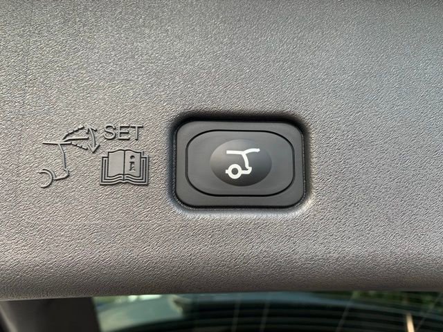 New 2025 Lincoln Nautilus Reserve image 6