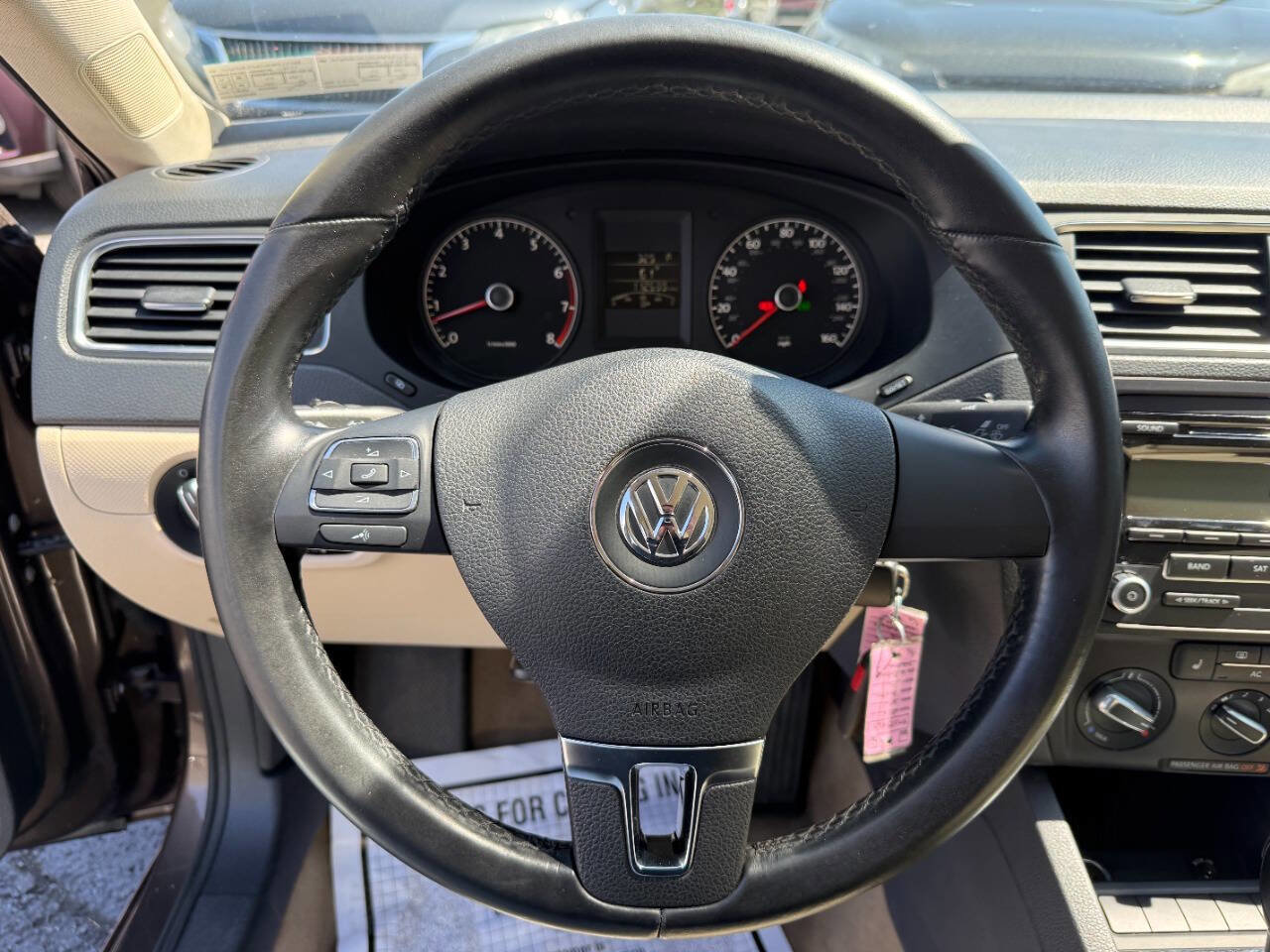 Used 2011 Volkswagen Jetta SE image 17