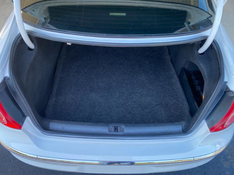 Used 2011 Volkswagen CC Sport image 10