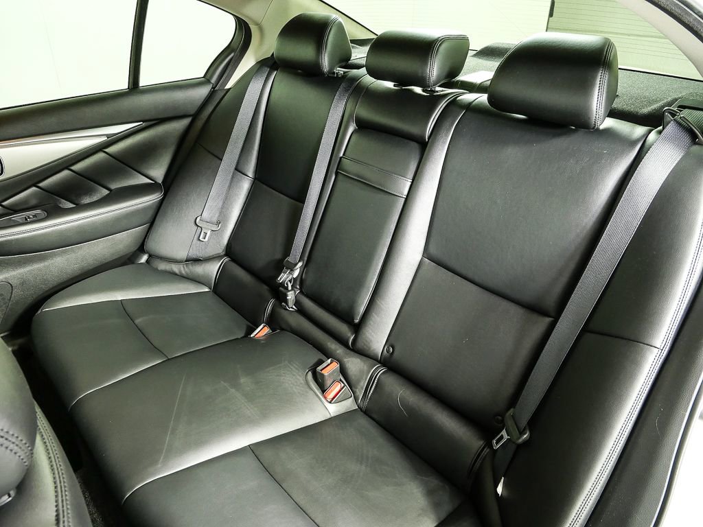 Used 2019 INFINITI Q50 Luxe w/ Essential Package (3.0T Luxe) image 17