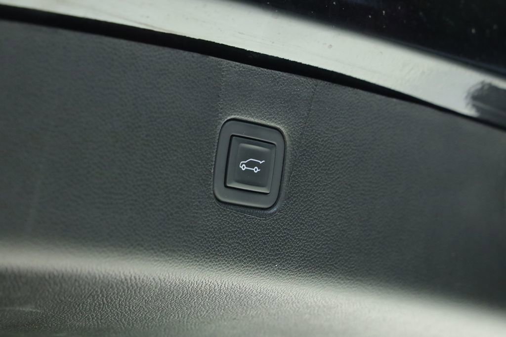 Used 2024 Chevrolet Blazer LT AWD/4WD image 38