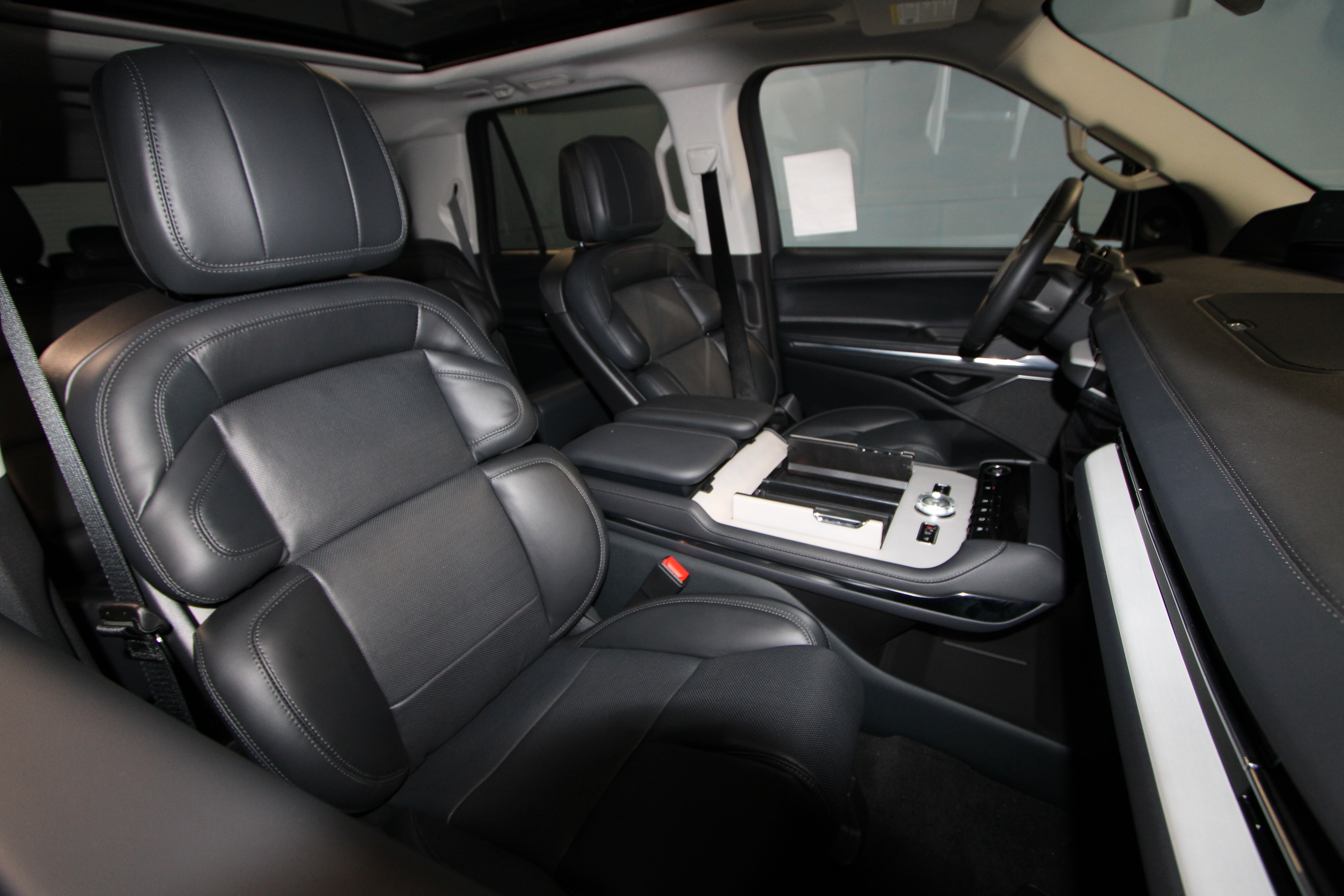 New 2027 Lincoln Navigator L Reserve AWD/4WD image 23