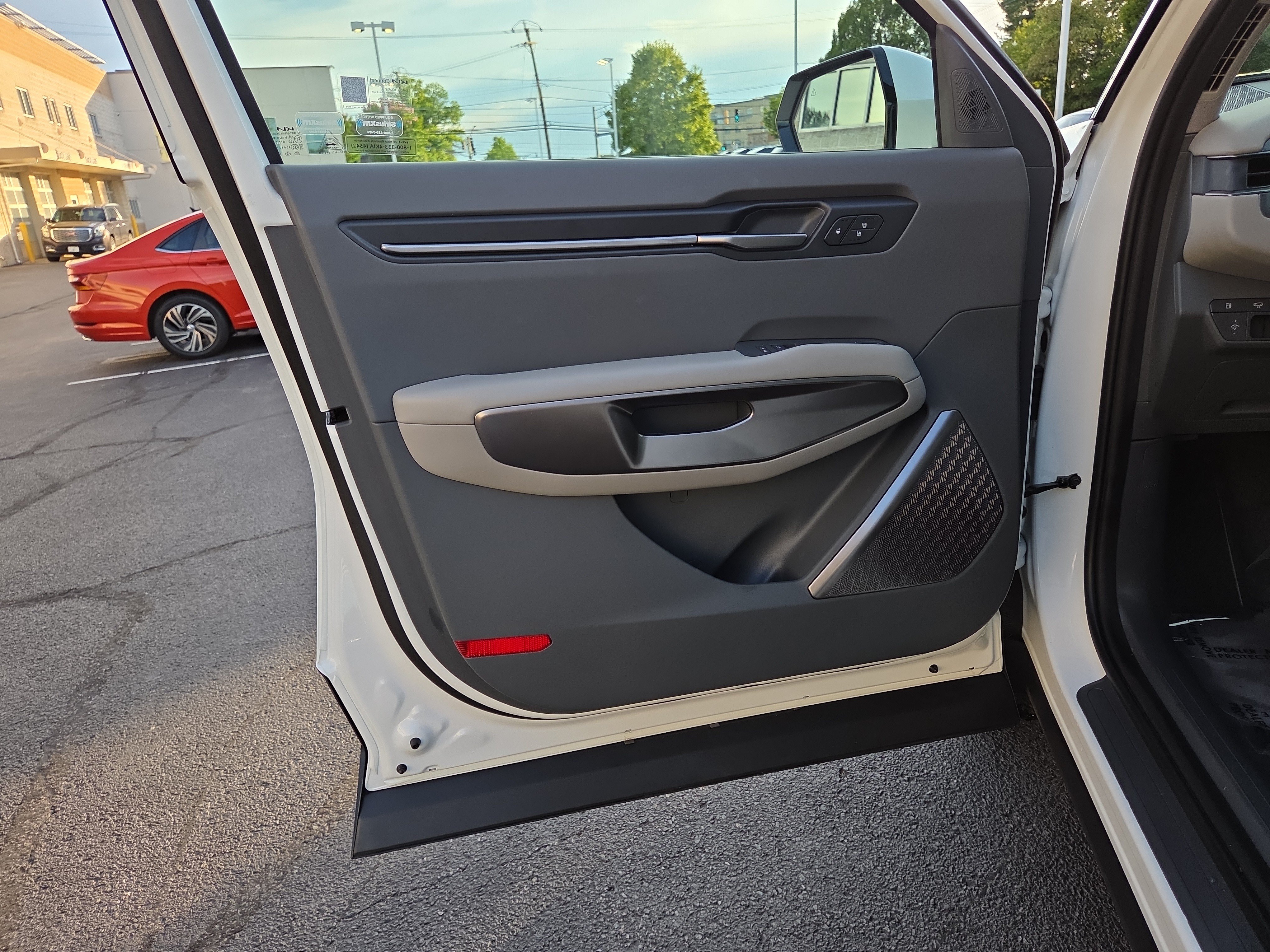 Certified 2024 Kia EV9 Wind AWD/4WD image 15
