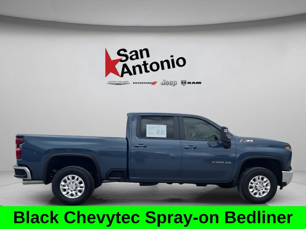 Used 2026 Chevrolet Silverado 2500 LT AWD/4WD image 16