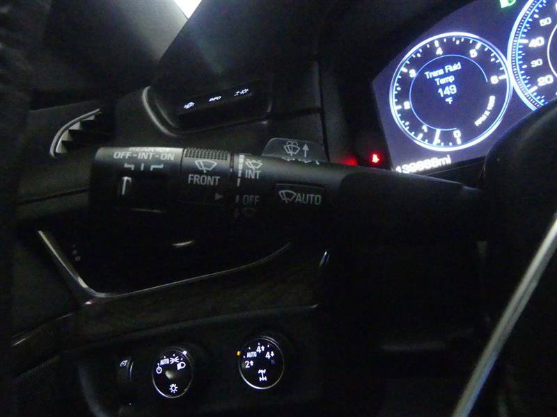 Used 2015 Cadillac Escalade Platinum AWD/4WD image 24