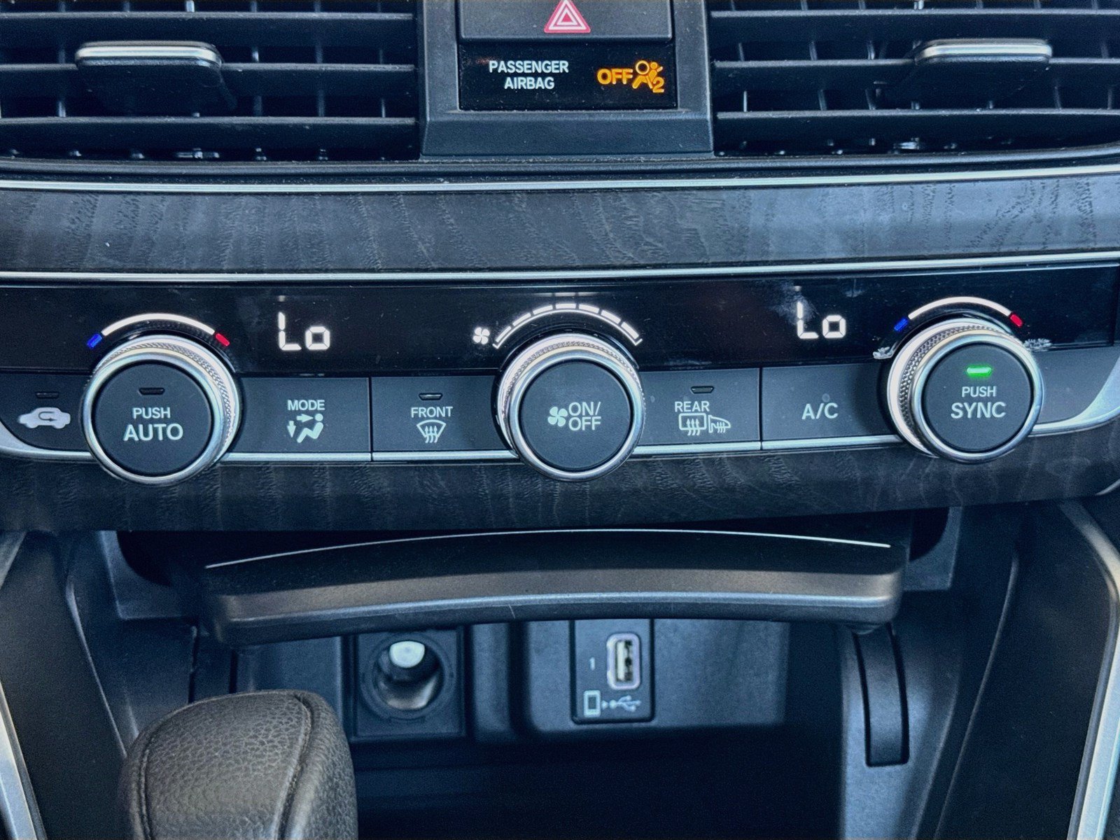 Used 2018 Honda Accord EX image 11