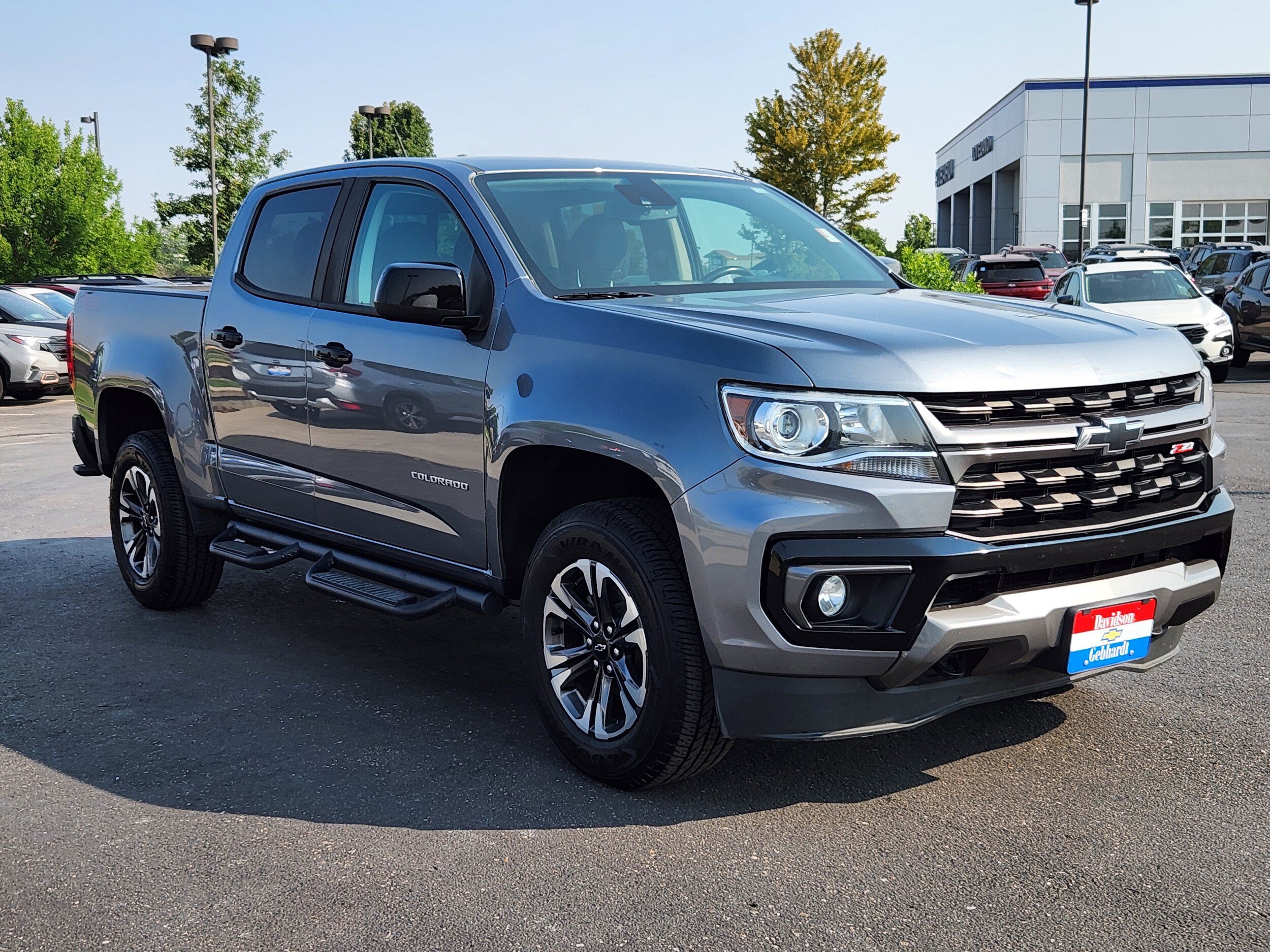 Used 2022 Chevrolet Colorado Z71 w/ Safety Package AWD/4WD image 4