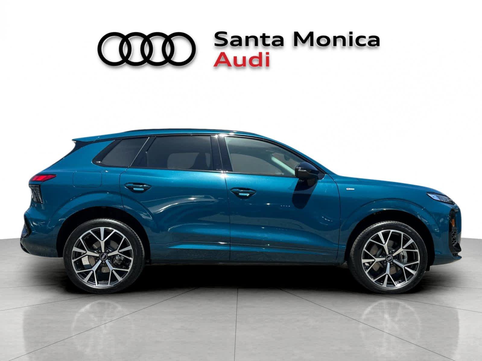 New 2026 Audi Q3 quattro 2.0T AWD/4WD image 8