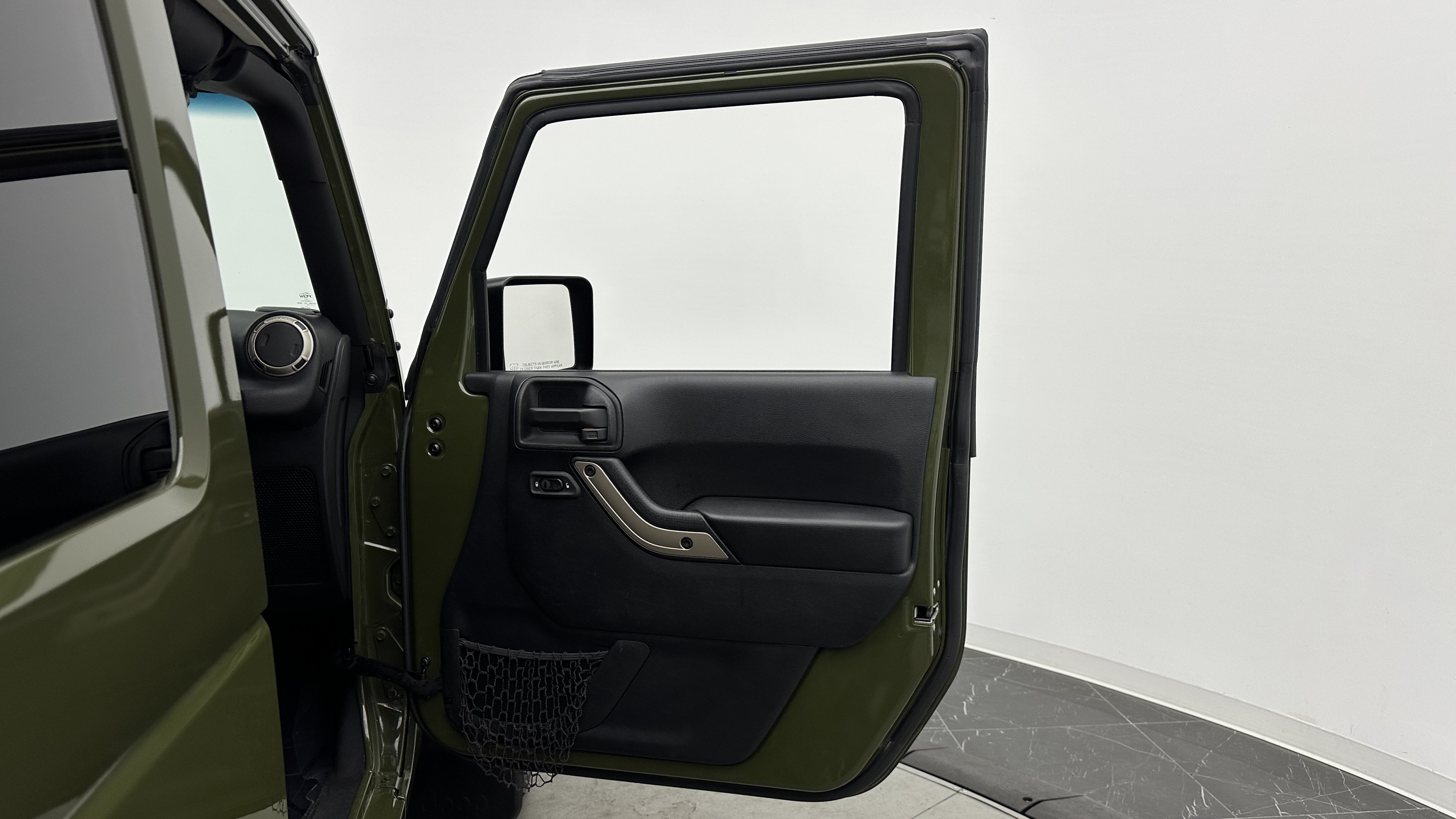 Used 2016 Jeep Wrangler Sahara AWD/4WD image 24