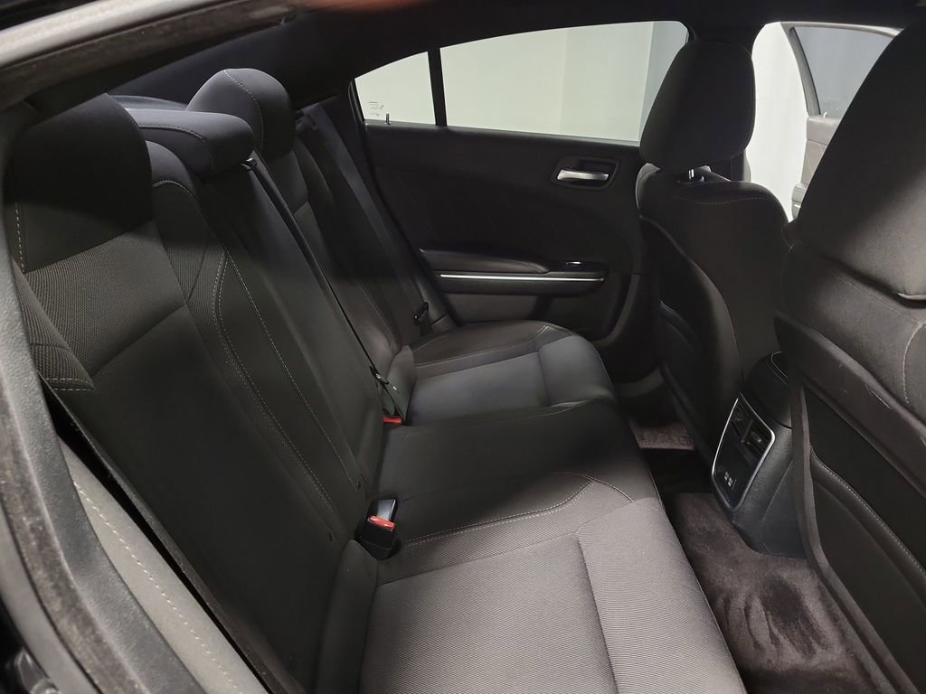 Used 2017 Dodge Charger R/T image 21