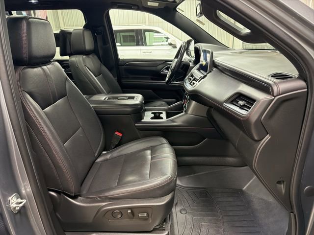 Used 2022 Chevrolet Suburban RST w/ Luxury Package image 25