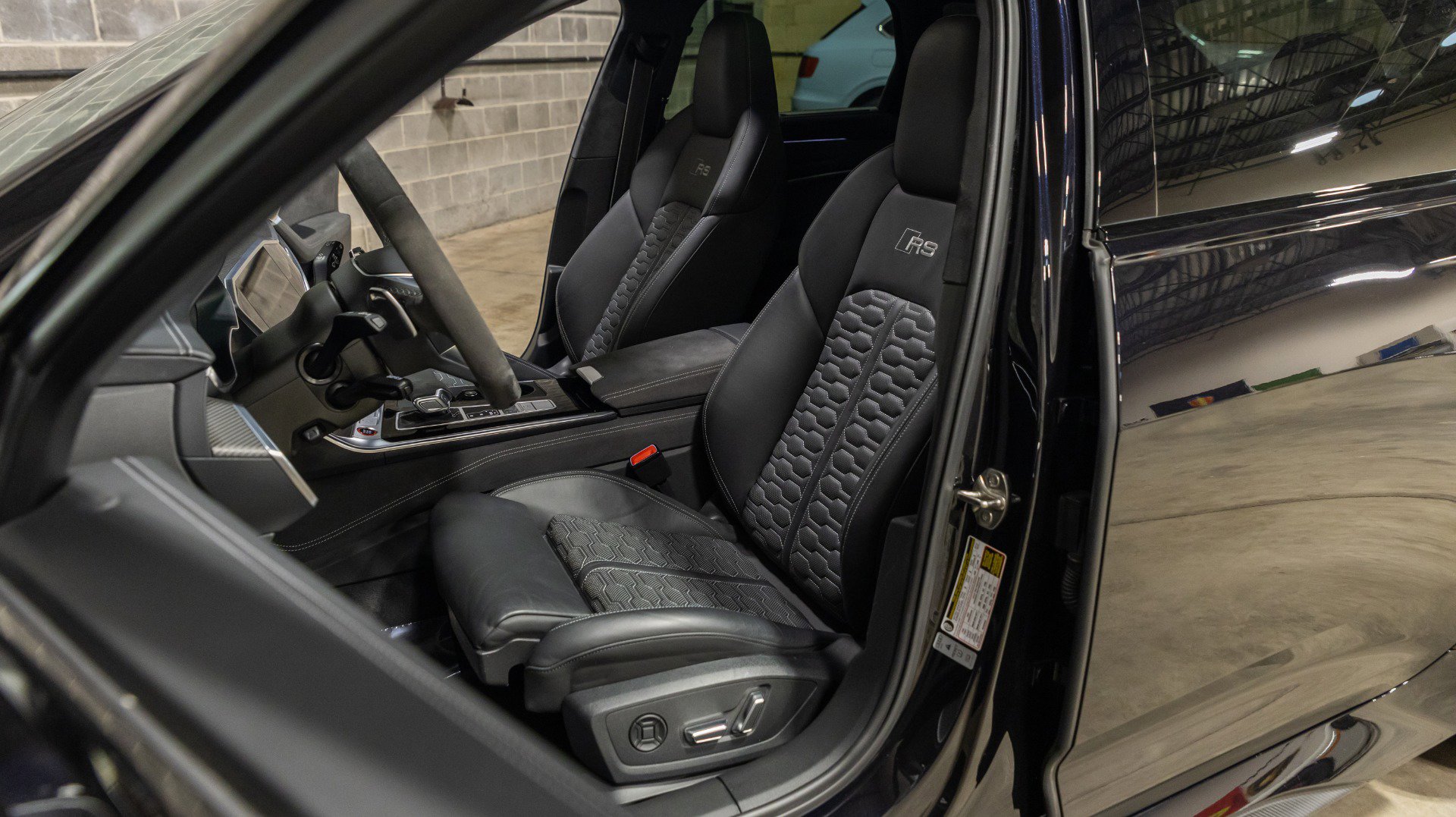 Used 2024 Audi RS 6 performance image 37