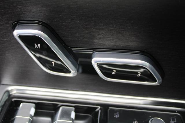 New 2025 Land Rover Range Rover Long Wheelbase SE image 22