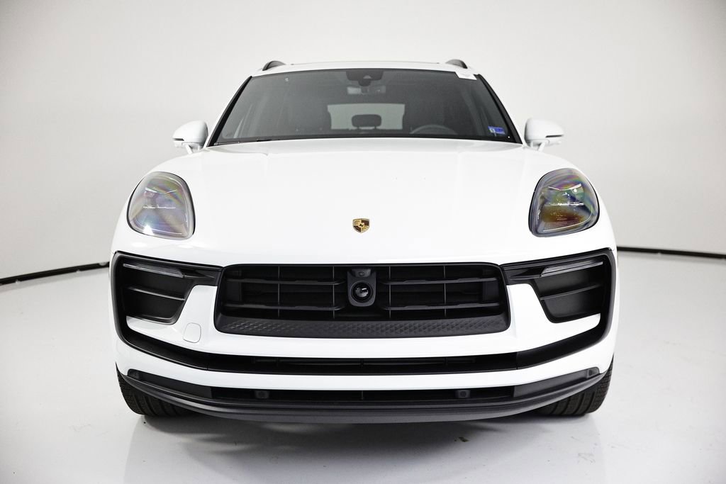New 2026 Porsche Macan AWD/4WD image 10