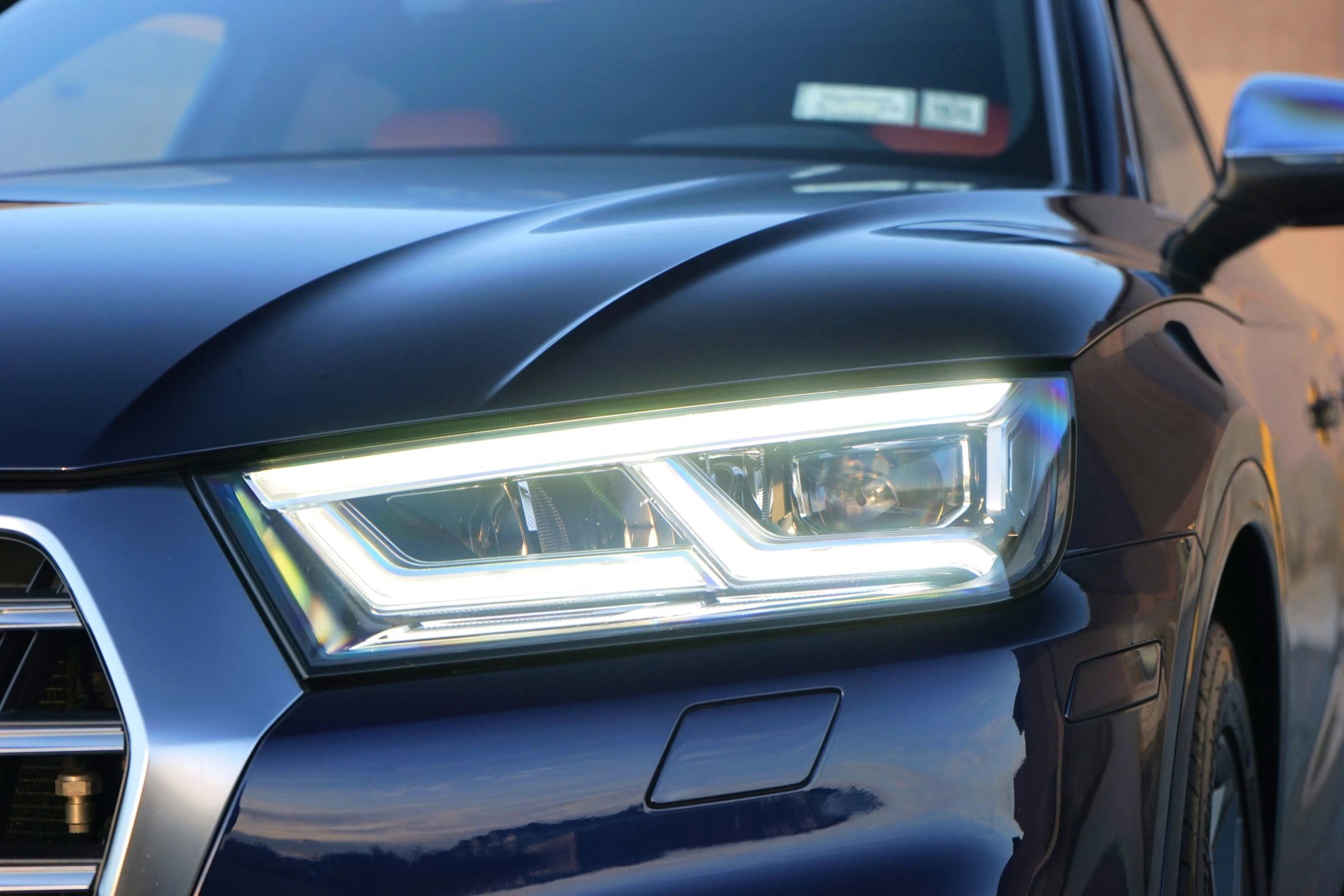 Used 2018 Audi SQ5 Premium Plus w/ S Sport Package image 9