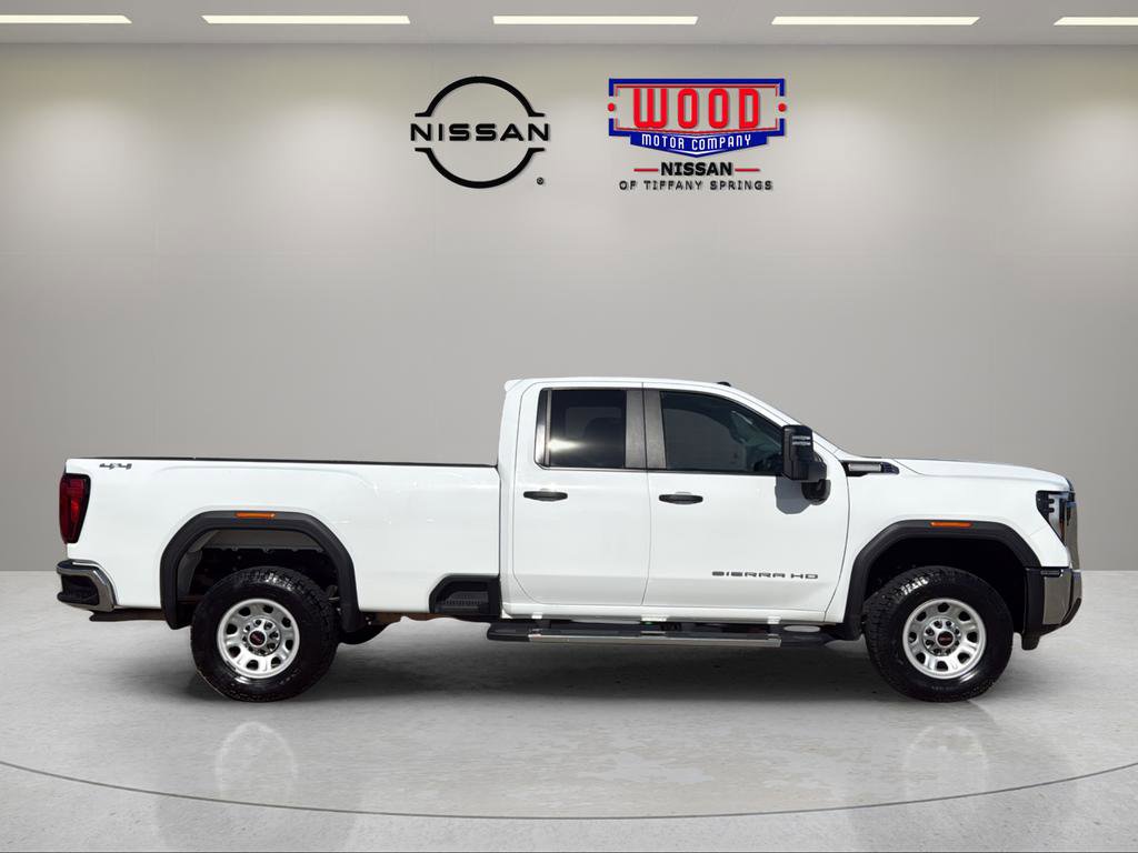 Used 2024 GMC Sierra 3500 Pro w/ Convenience Package AWD/4WD image 2