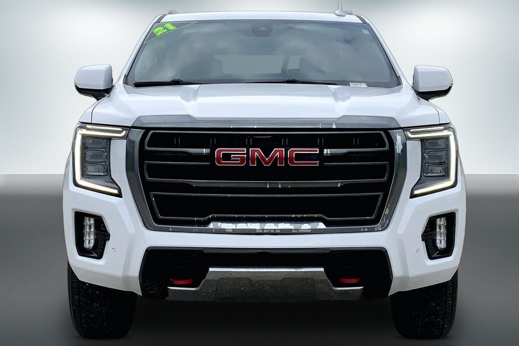 Used 2021 GMC Yukon AT4 w/ Rear Media and Nav Package AWD/4WD image 3