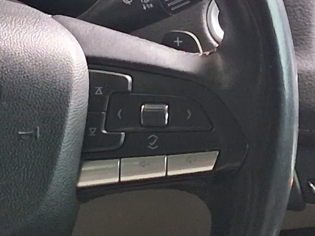 Used 2023 Cadillac XT4 Luxury FWD image 12