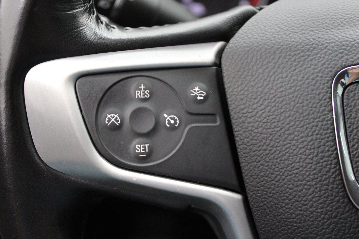 Used 2022 GMC Acadia SLT w/ LPO, Floor Liner Package FWD image 23