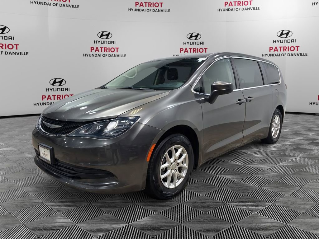 Used 2017 Chrysler Pacifica LX video 2