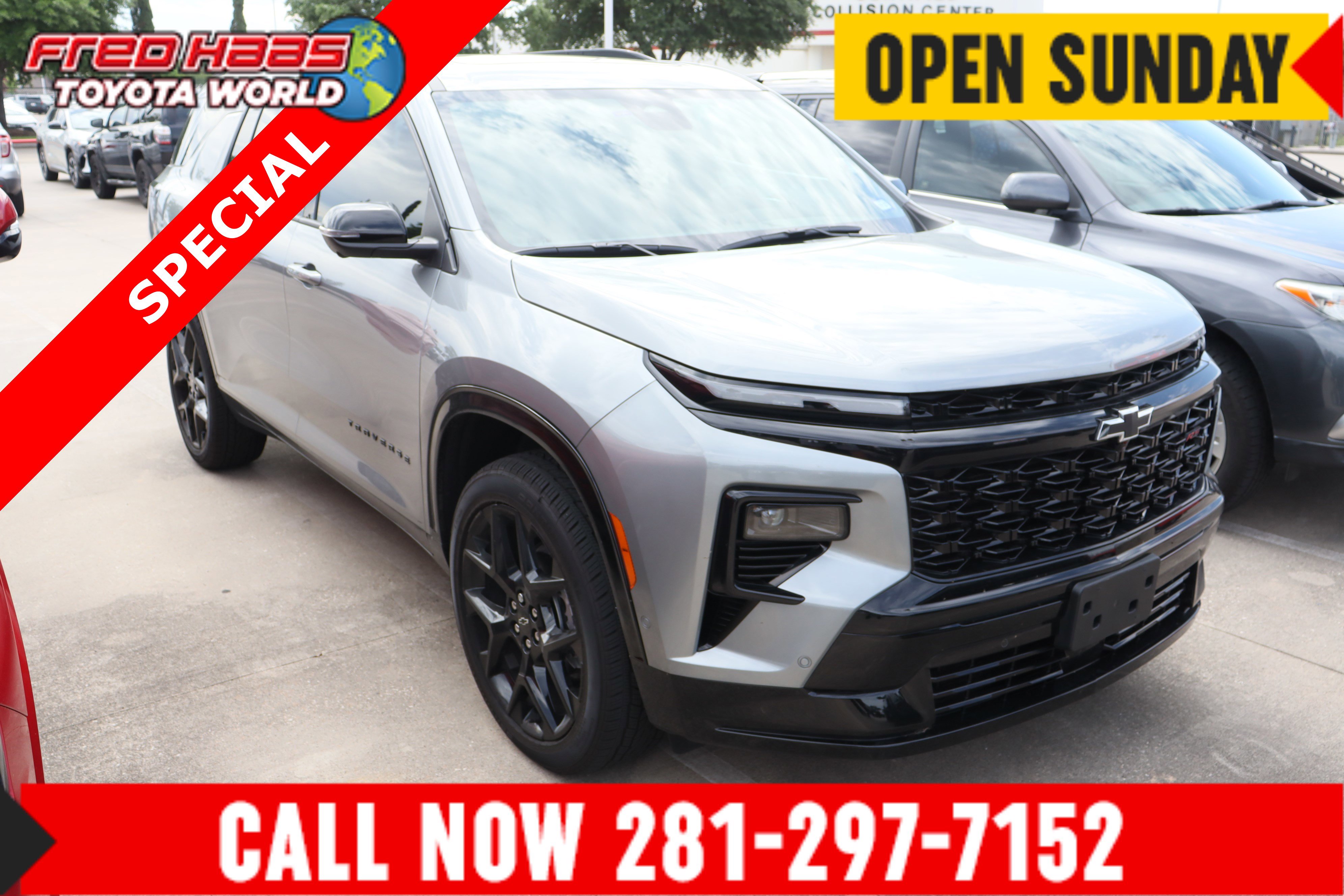 Used 2026 Chevrolet Traverse RS w/ LPO, Floor Liner Package image 1