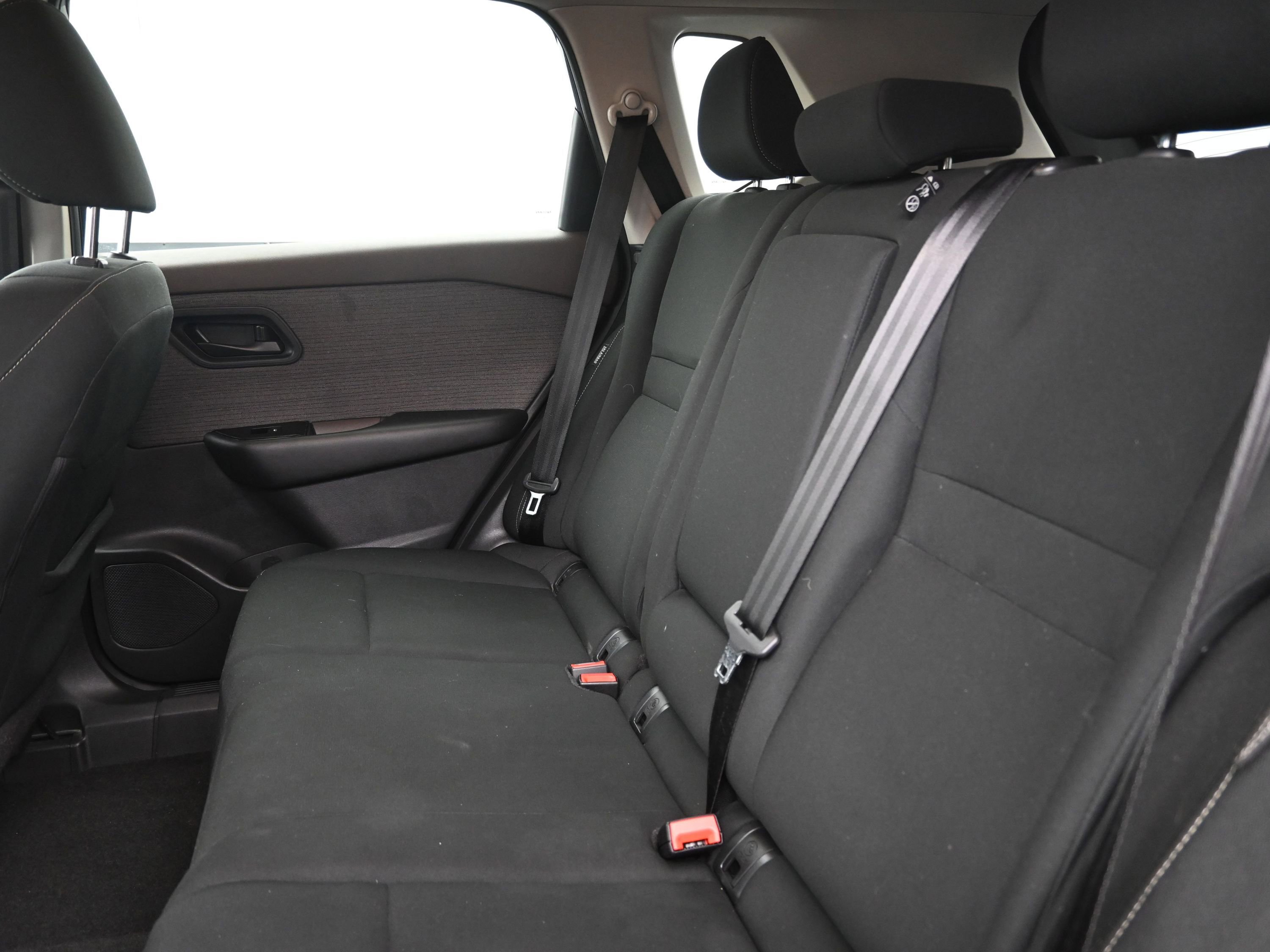 Used 2023 Nissan Rogue S AWD/4WD image 22