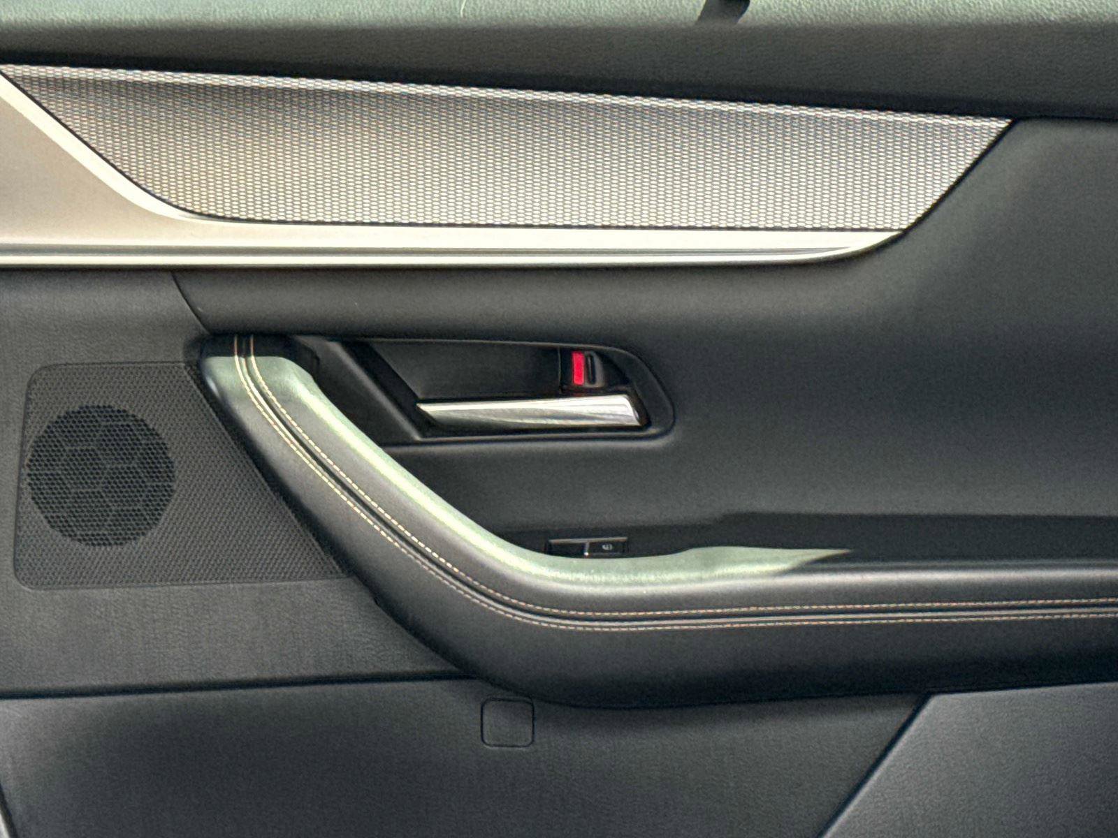 Certified 2024 MAZDA CX-90 3.3 Turbo w/ Preferred Plus image 16