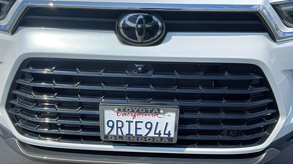 Certified 2024 Toyota Grand Highlander XLE image 9