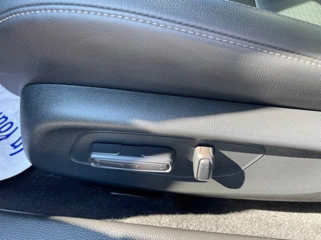 Used 2024 Honda Civic Touring image 9