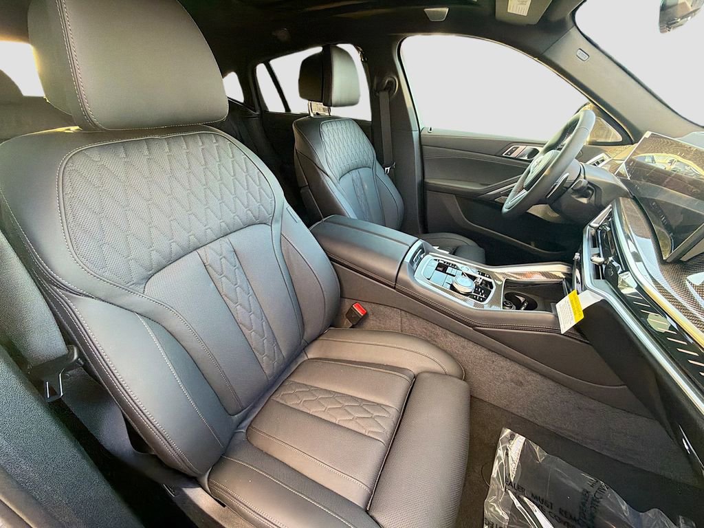 Used 2026 BMW X6 M60i image 15