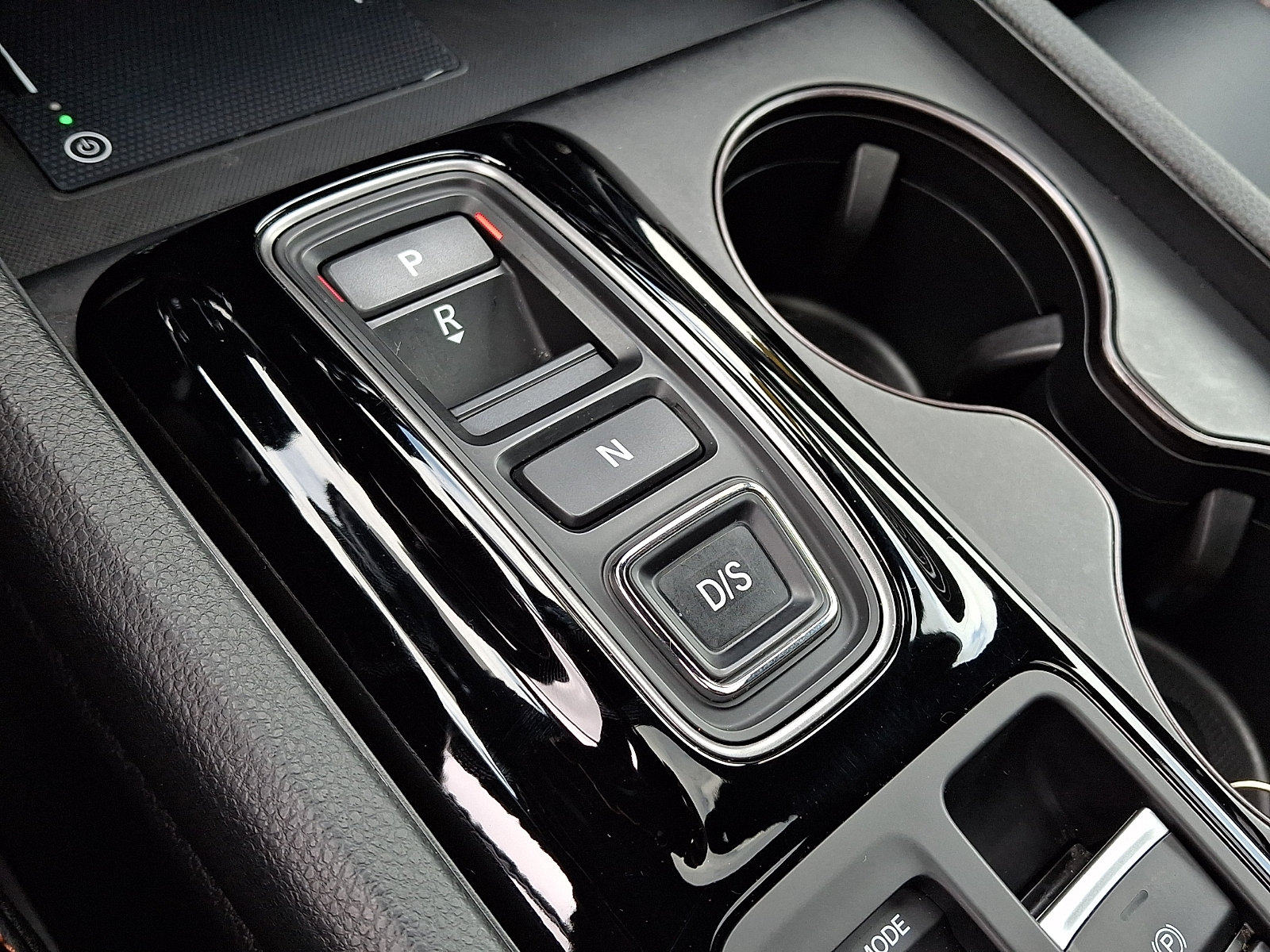 Used 2025 Honda Pilot TrailSport image 17