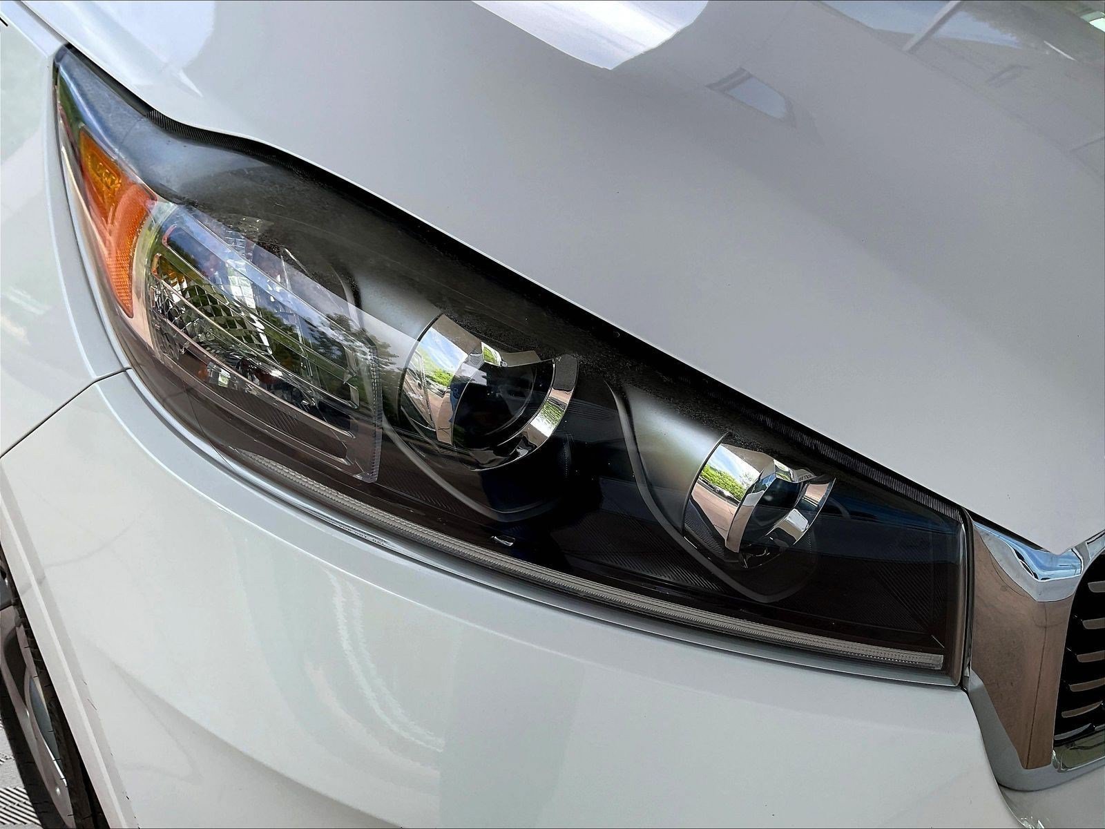 Used 2019 Kia Sorento SX FWD image 31