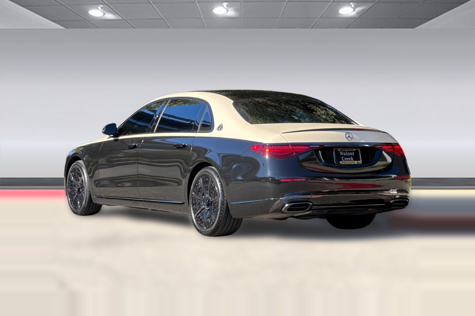 Certified 2024 Mercedes-Benz Maybach S 680 4MATIC image 3