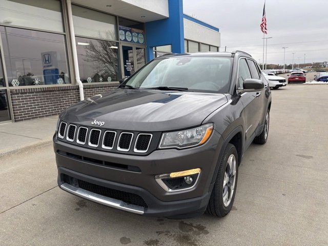 Used 2021 Jeep Compass Limited image 1