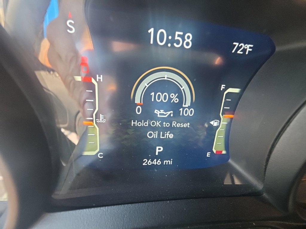 Used 2025 Jeep Gladiator Sport AWD/4WD image 15