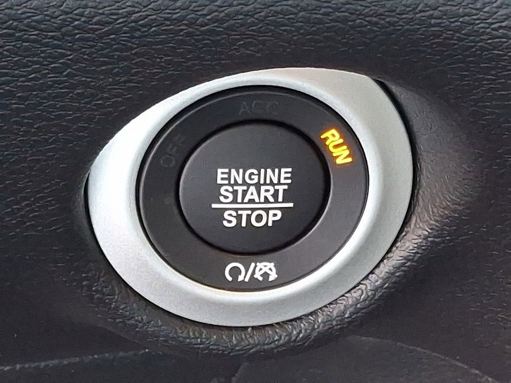 New 2026 Chrysler Voyager LX FWD image 16