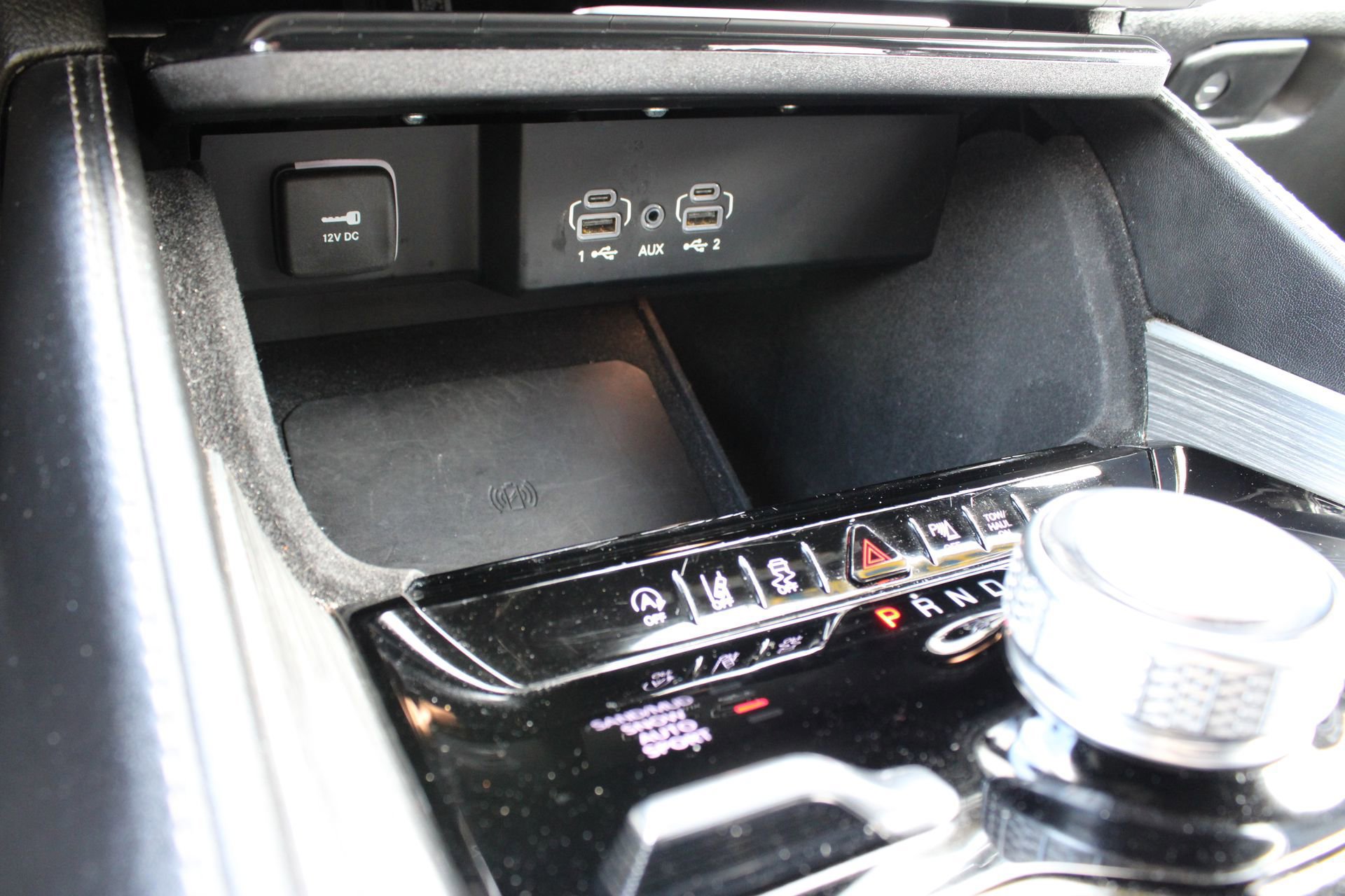 Used 2024 Jeep Wagoneer L Series II w/ Flexible Seating Group image 44