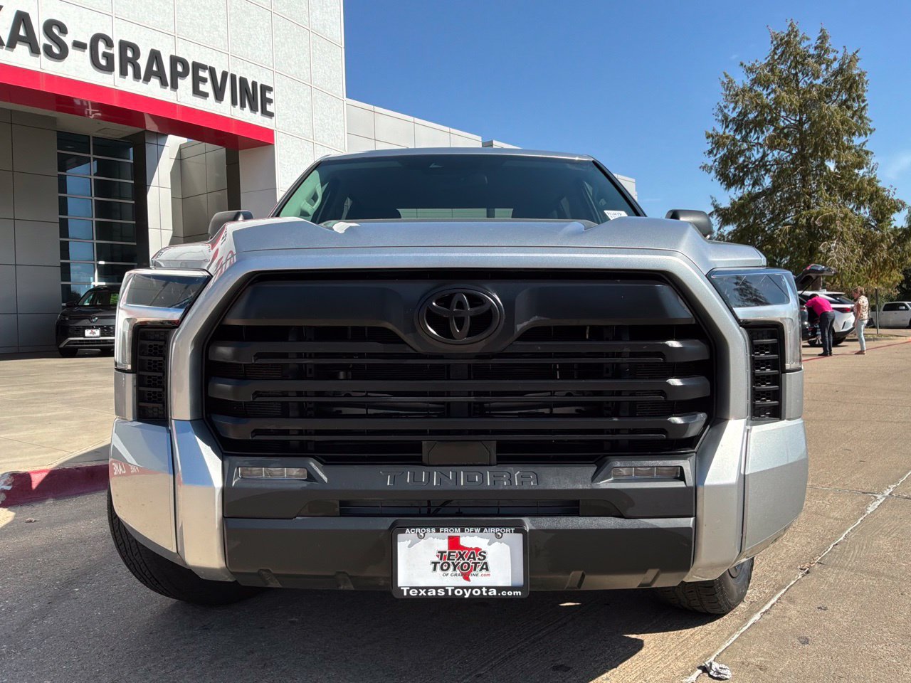Used 2024 Toyota Tundra SR5 AWD/4WD image 3