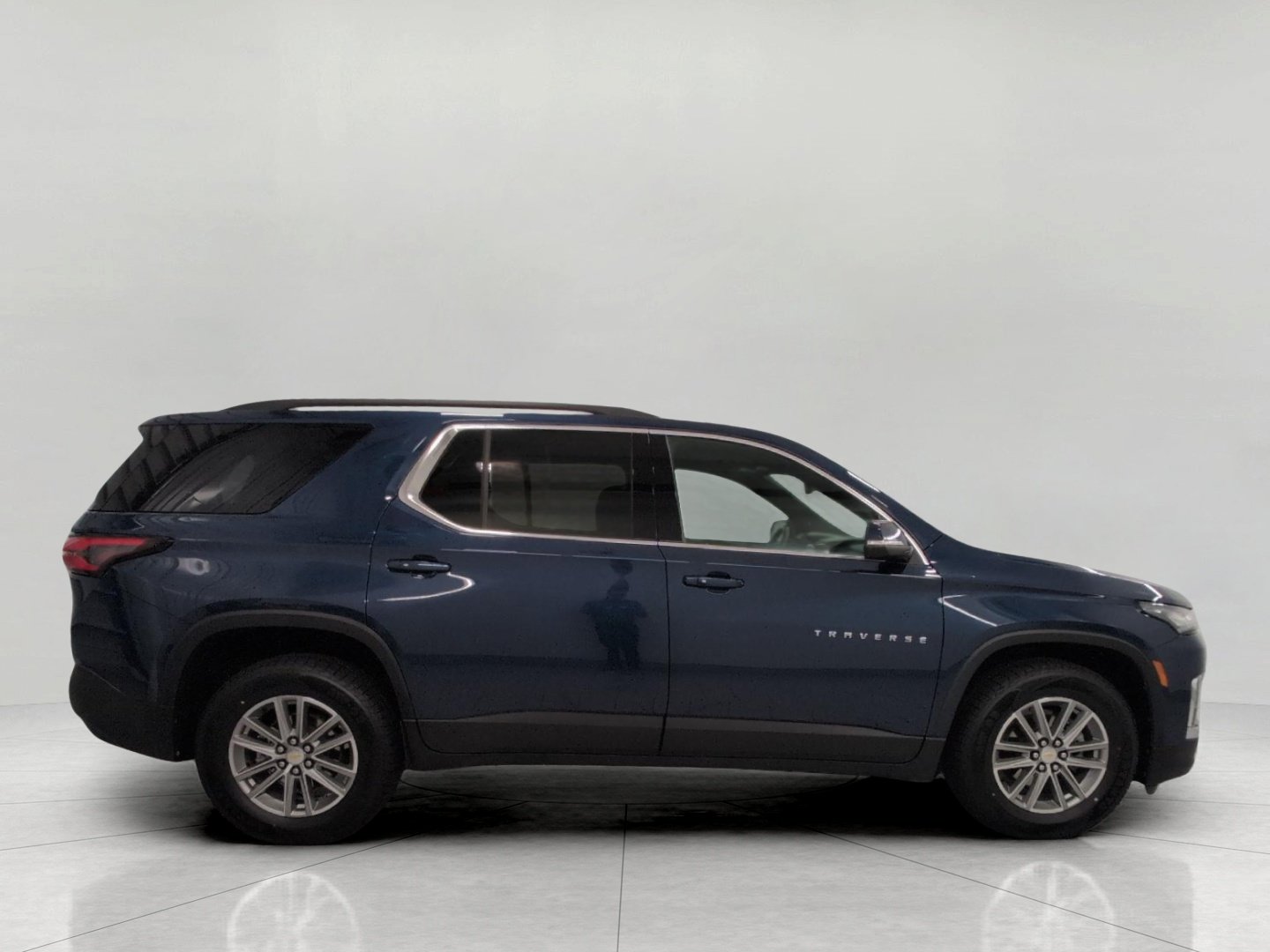 Used 2023 Chevrolet Traverse LT w/ LPO, Floor Liner Package AWD/4WD image 11