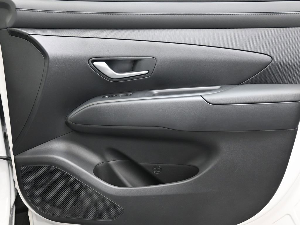 New 2026 Hyundai Tucson Blue SE image 11