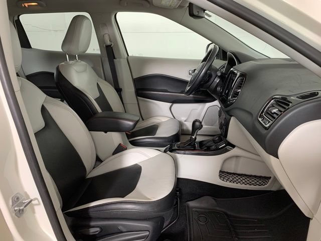 Used 2019 Jeep Compass Limited AWD/4WD image 23